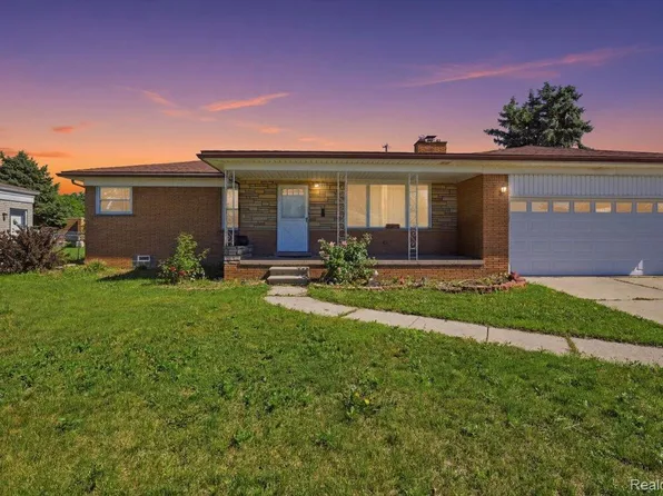 8565 Potomac St, Center Line, MI 48015