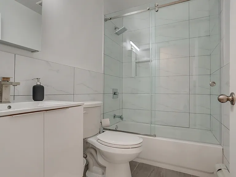 1702 Prospect Pl #1 — Photo 8