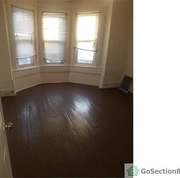 2nd image of 5434 Webster St