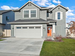 5064 W Grand Rapids Dr, Meridian, ID 83646