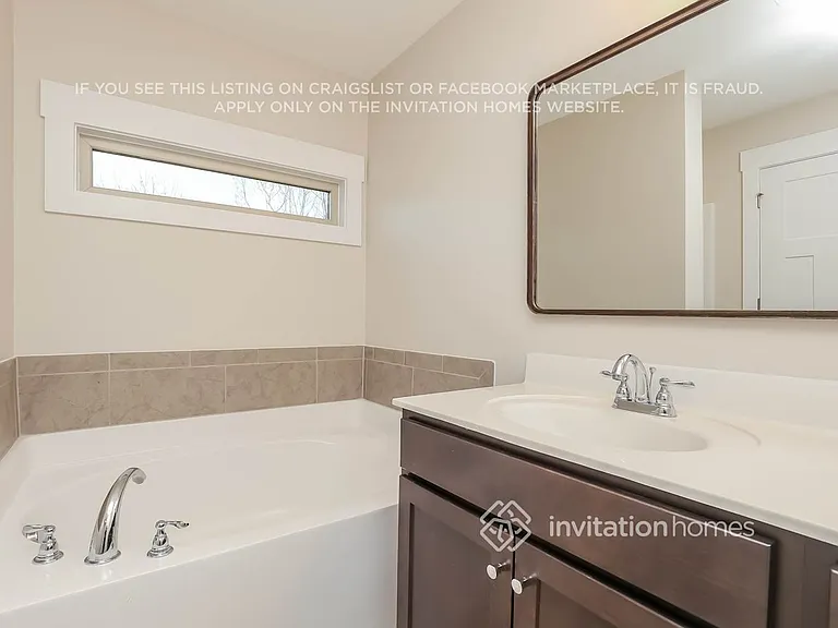 148 Hartmann Crossing Dr — Photo 13