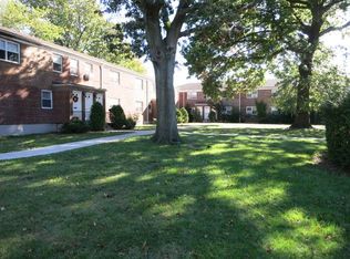 60 Arlo Rd APT 1A, Staten Island, NY 10301