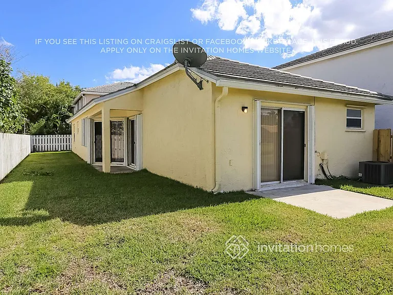 9913 NW 9th Ct — Photo 18
