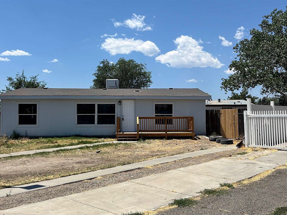 1st image of 483 Niagara Cir