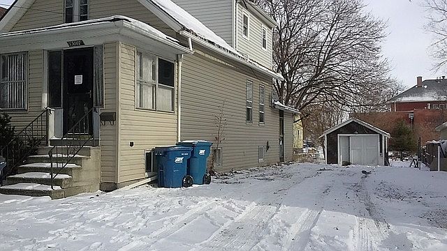 2nd image of 13007 Seeley Ave