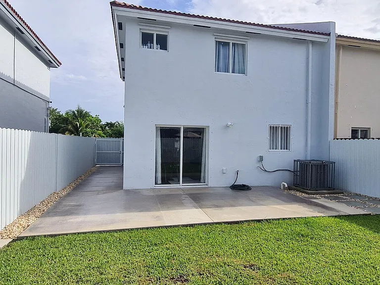 13454 SW 262nd St — Photo 38