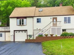 13 Mountain Rd, Burlington, MA 01803