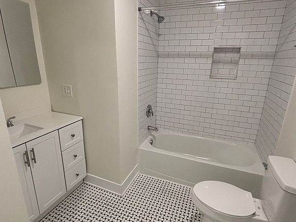 4th image of 126-136 Main St #132-2