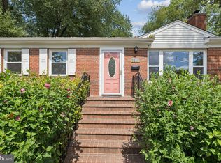 6517 29th St N, Arlington, VA 22213