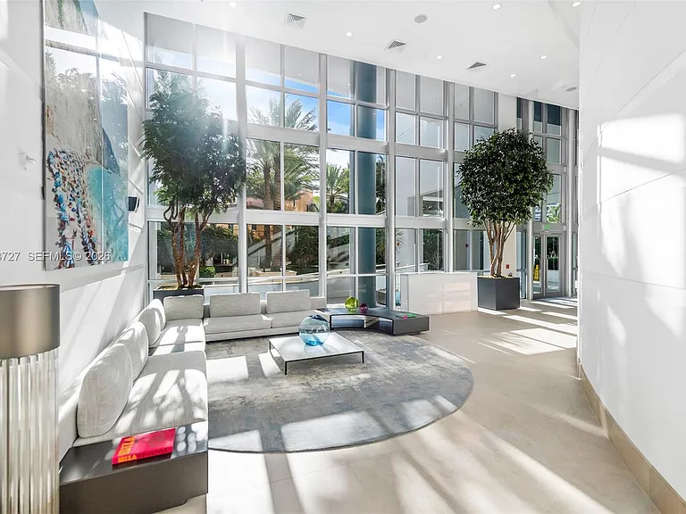 5959 Collins Ave #1101 — Photo 30