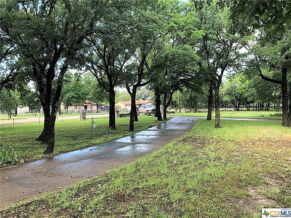 5th image of 604 River Oaks Dr