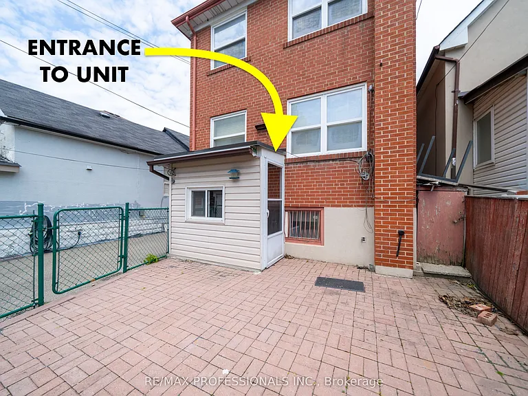 35A Bowie Ave #BASEMENT — Photo 2
