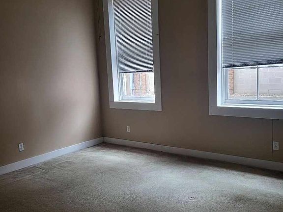 4th image of 2310 Front St APT 5