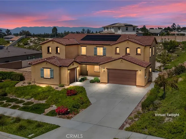 1173 Matterhorn Dr, Riverside, CA 92506