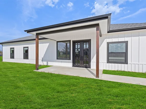 1706 County Road 35400, Sumner, TX 75486