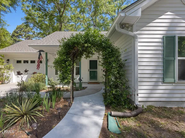 9 White Dogwood Rd, Beaufort, SC 29907