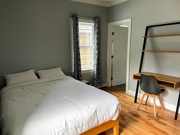 3rd image of 160-162 Transit St #17673439