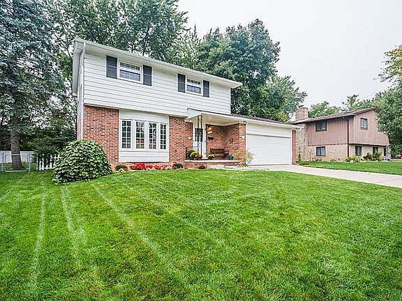 3rd image of 1225 Ravenwood Ave