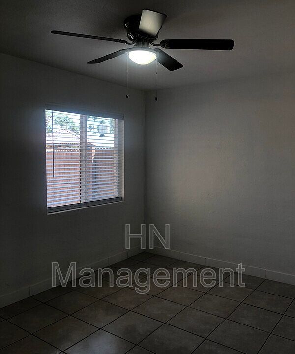 1st image of 4121 N 33rd Dr APT 5
