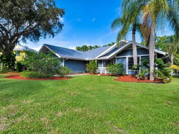 10510 SE Jupiter Narrows Drive, Hobe Sound, FL 33455