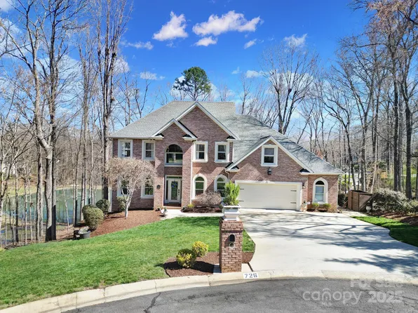 726 Amberly Xing, Fort Mill, SC 29708