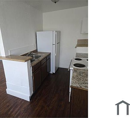 4th image of 708 Jackson Ave #C