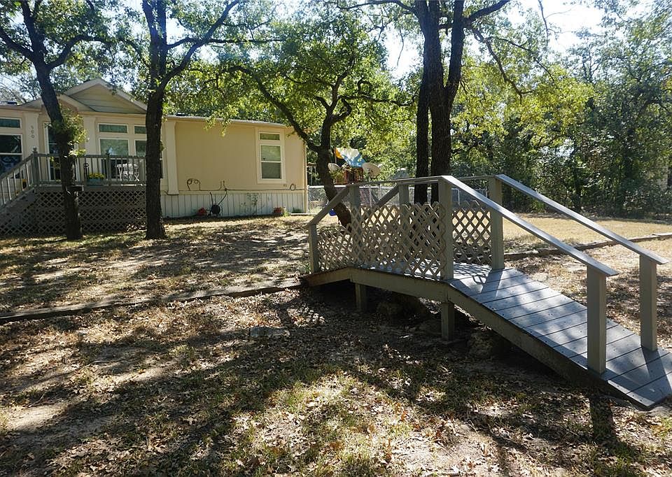 1st image of 500 Ross Ln