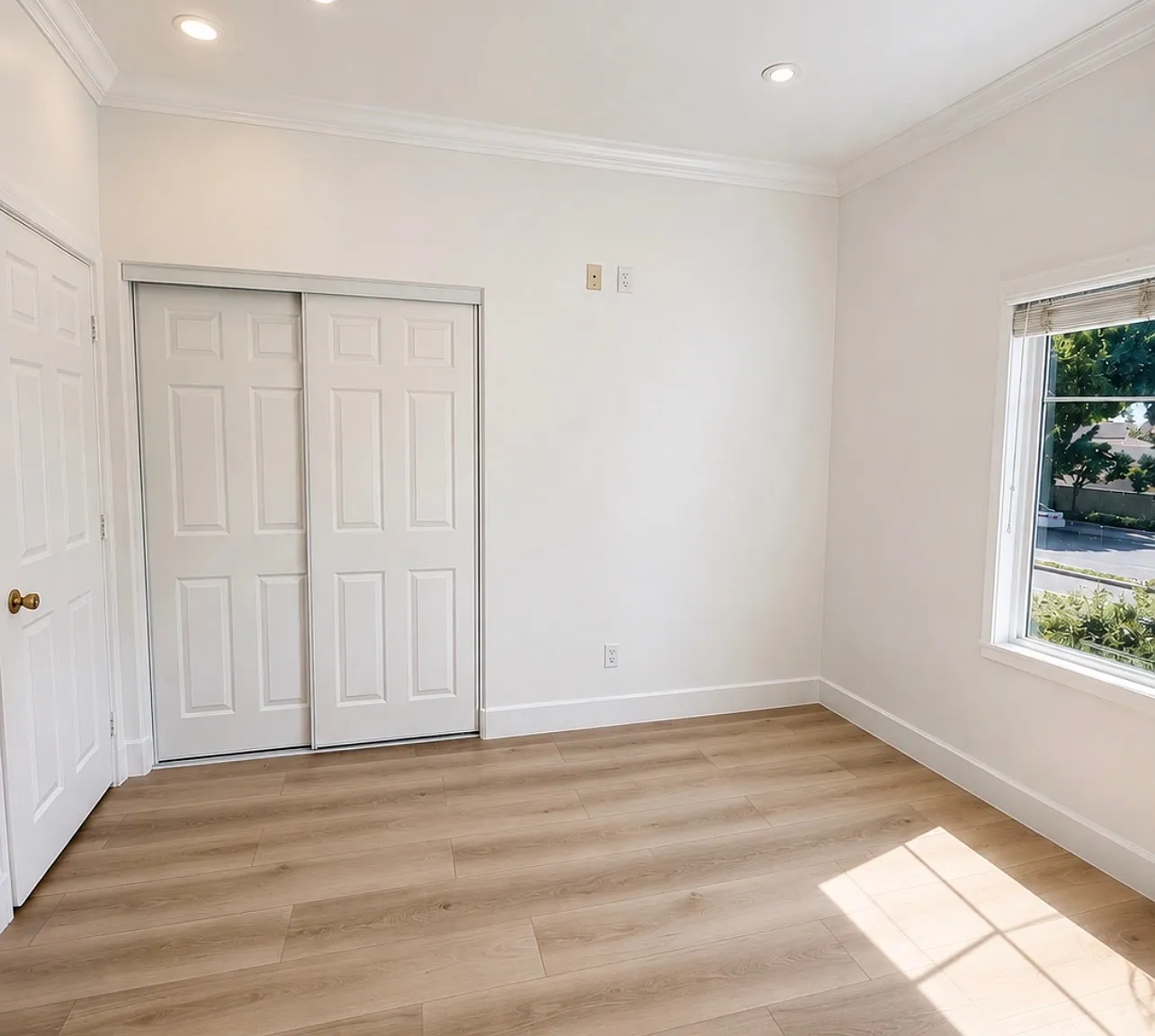 3 bed, 2220 sqft, $3,900 — Photo 4
