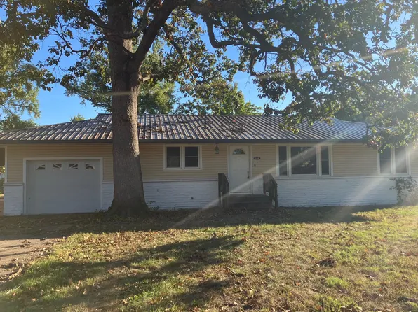108 C Street, Golden City, MO 64748