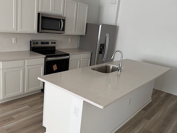 5th image of 11381 Nona Sound St #11381