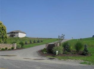 6 Woodstock Dr, Smock, PA 15480