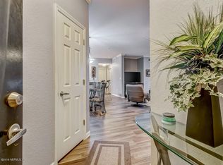 8539 Gate Pkwy W UNIT 113, Jacksonville, FL 32216