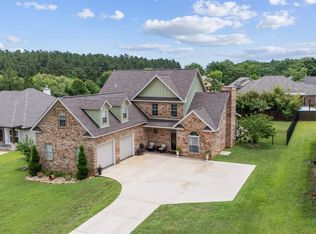20926 Southtown Dr W, Robertsdale, AL 36567