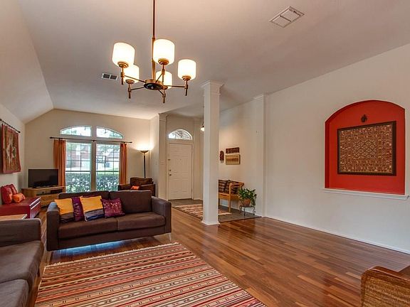 4th image of 2712 Fordham Ct