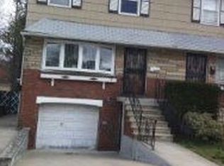 4217 Murray St, Flushing, NY 11355