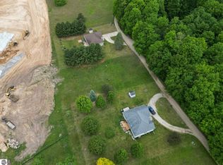 Juniper Dr, Farwell, MI