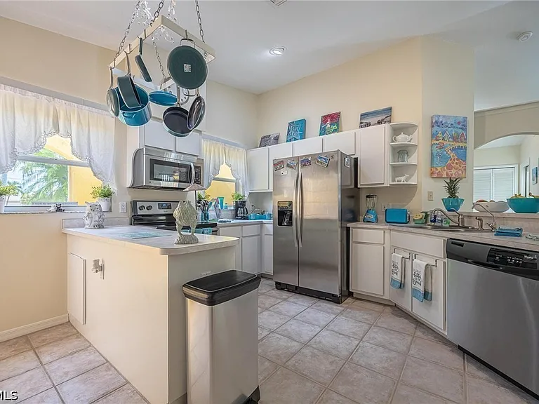 4123 SW 26th Pl — Photo 12
