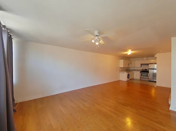 998 Queen Street East, 998 Queen St E, Toronto, ON M4M 1K1