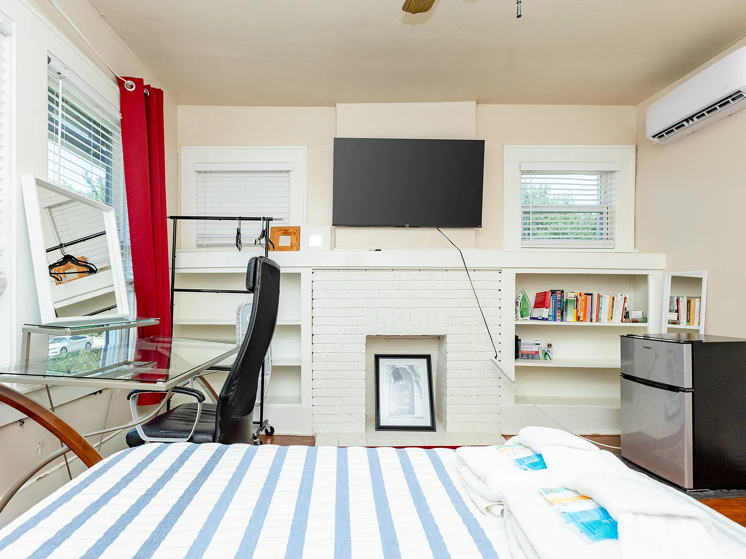1 bed, 750 sqft, $1,350 — Photo 2