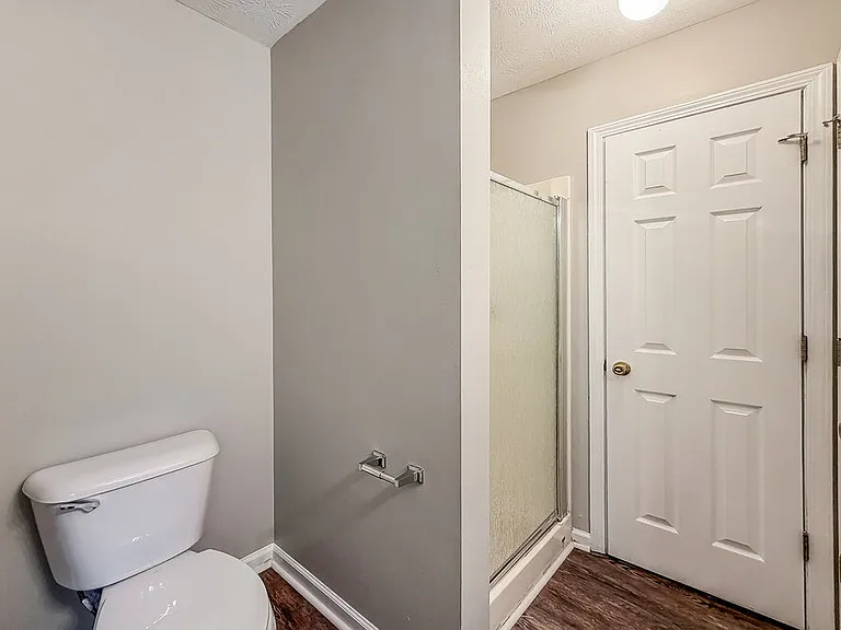 140 Loxley Ct — Photo 13