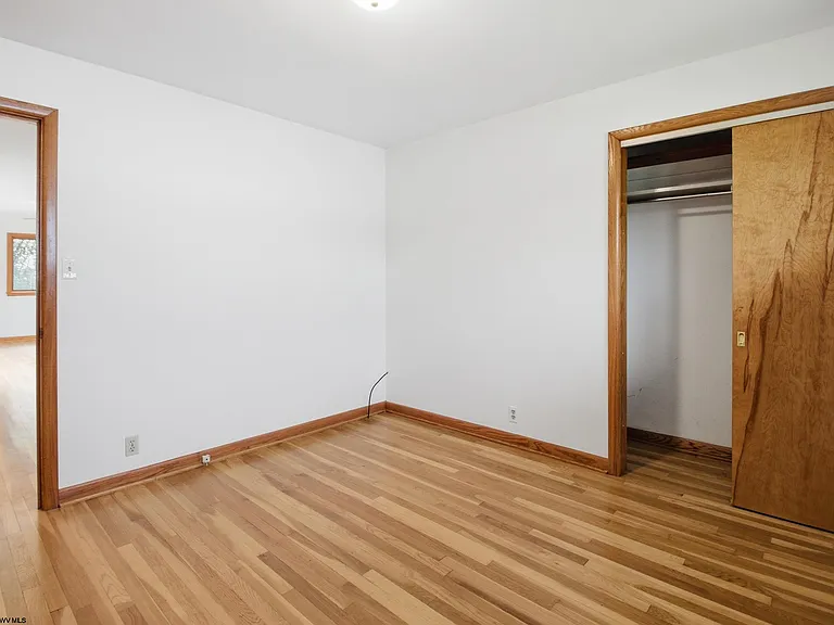 1217 Corvet Ave — Photo 15