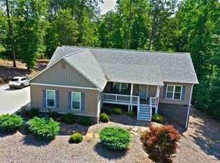 109 Palmetto Pointe Dr, Salem, SC 29676