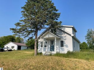 393 S East Silver Lake Rd, Traverse City, MI 49685