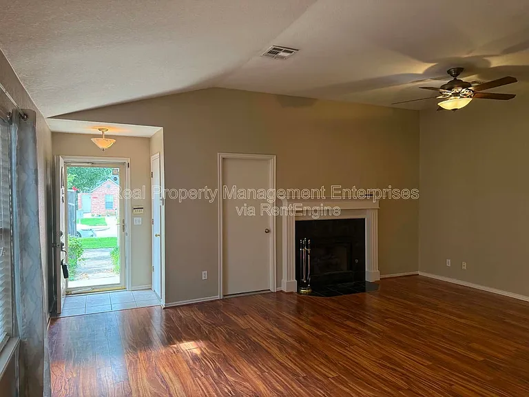 4101 Heritage Place Dr — Photo 5