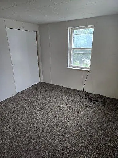 2 bed, 1.0 bath, 1008 sqft, $930 — Photo 2