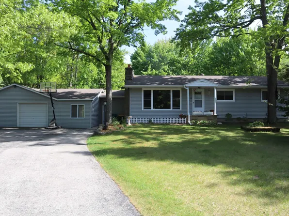 W2585 County Road B, Marinette, WI 54143