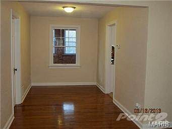 4th image of 7116 Roslyn Dr