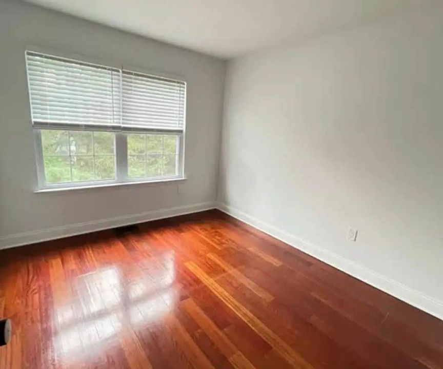 1st image of 428 Penns Way