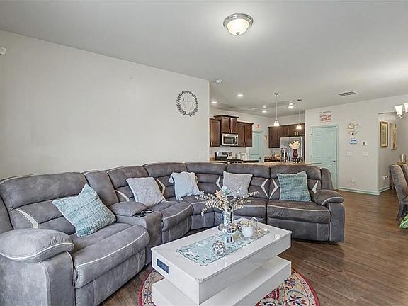 2nd image of 153 Centennial Ridge Dr