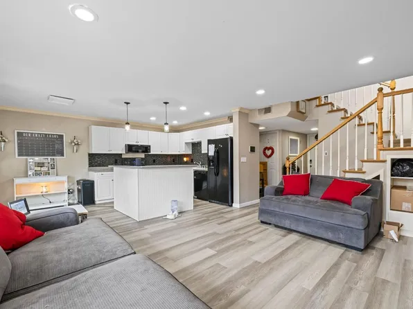 5869 Muldrow Rd, Sacramento, CA 95841